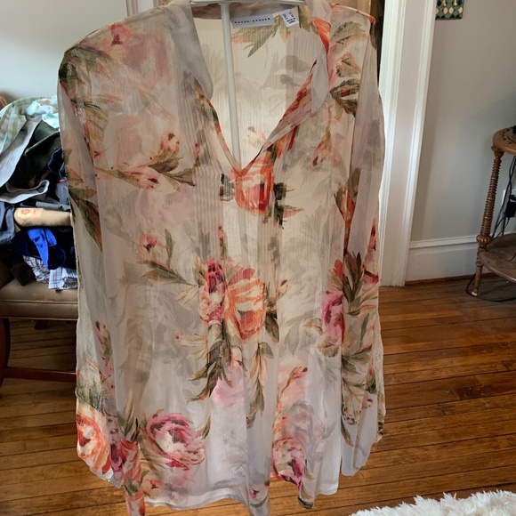 Susan graver sheer flowy‎ tunic. Never worn - Picture 1 of 5